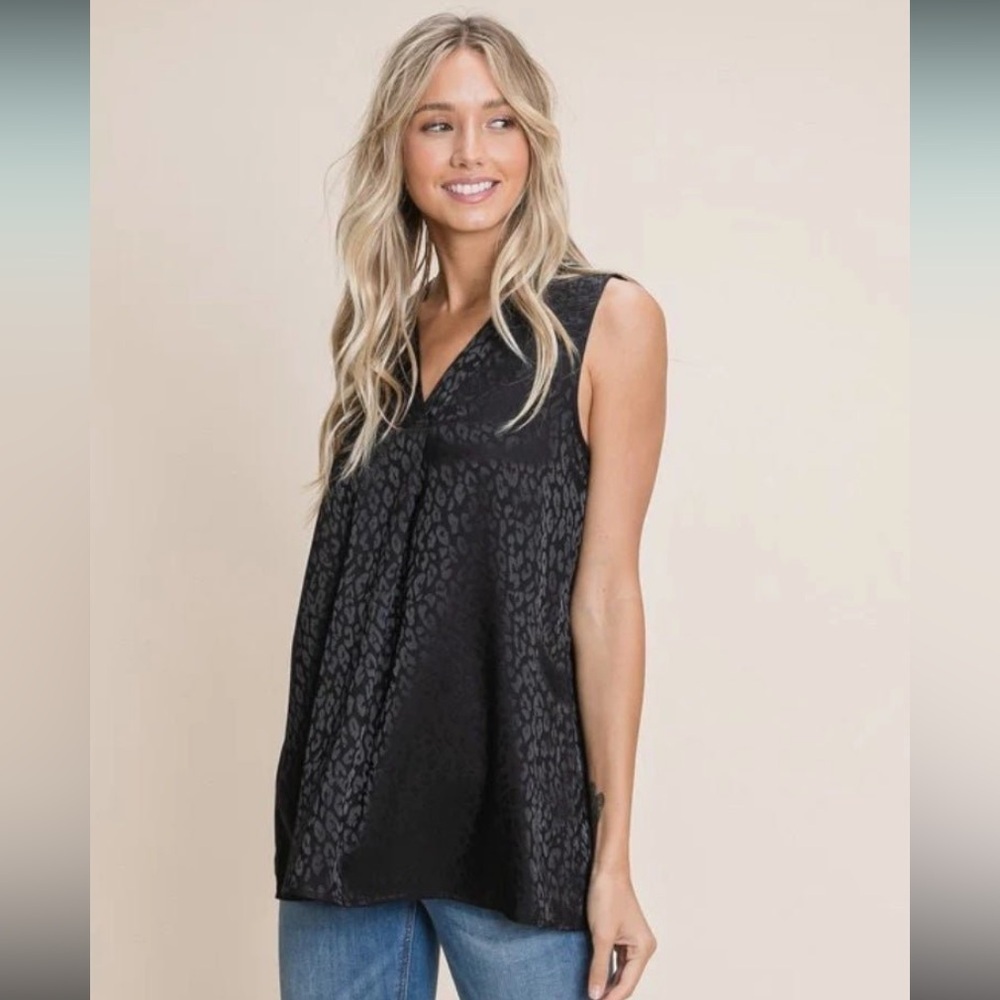 Jodifl Black Leopard Sleeveless Blouse